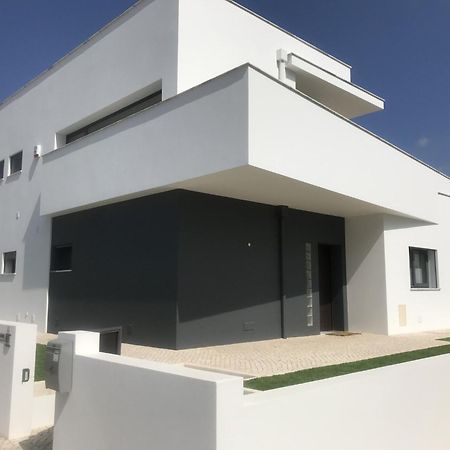 Modern Villa With Private Pool Near The Beautiful Beach Of Foz De Arelho Nadadouro Εξωτερικό φωτογραφία