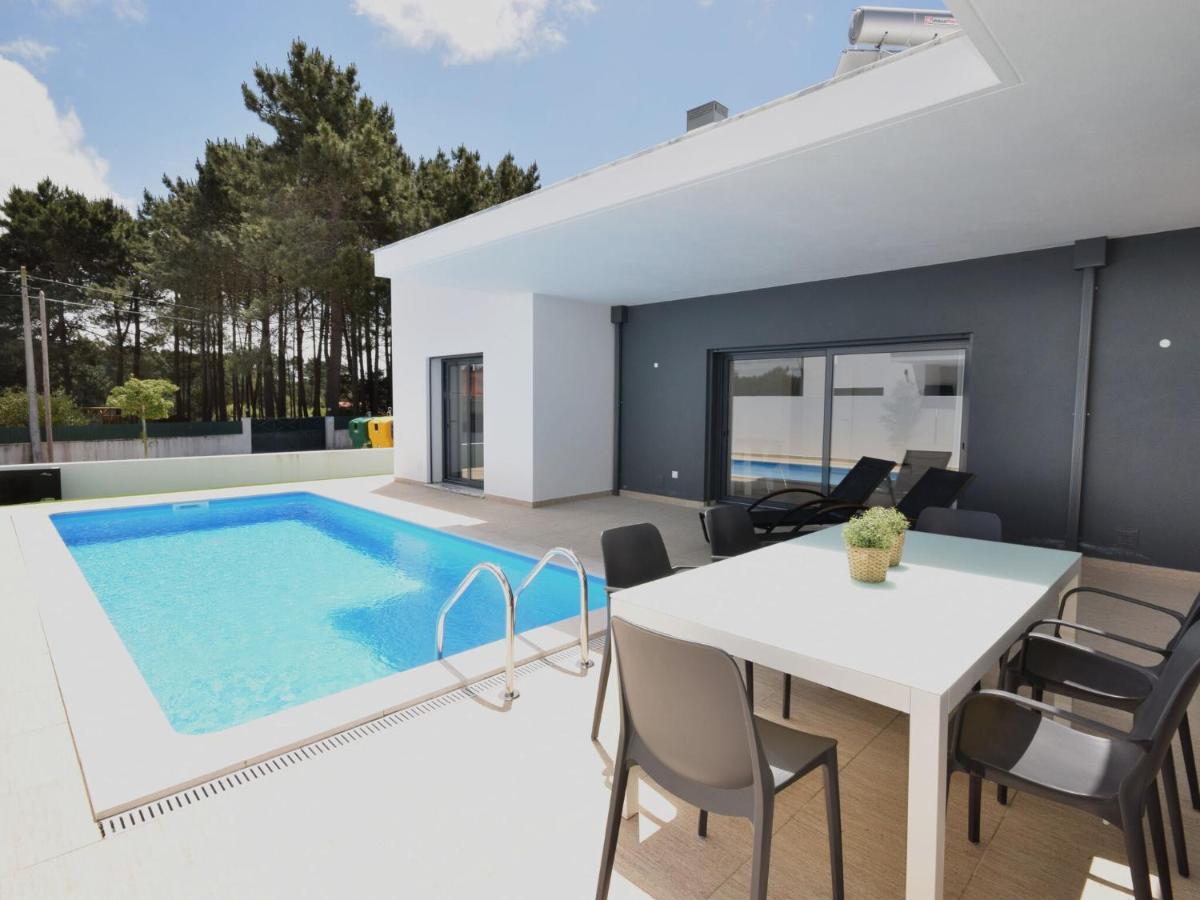 Modern Villa With Private Pool Near The Beautiful Beach Of Foz De Arelho Nadadouro Εξωτερικό φωτογραφία