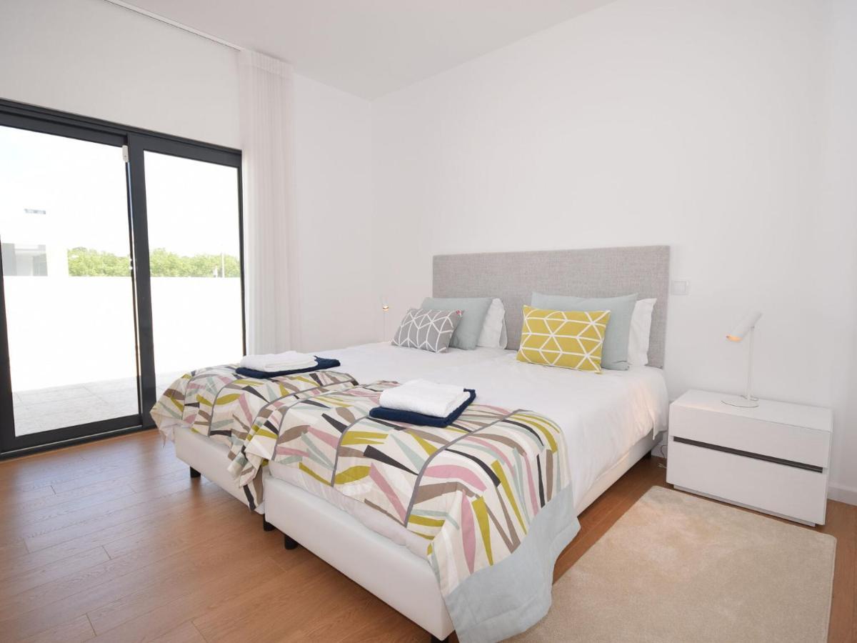 Modern Villa With Private Pool Near The Beautiful Beach Of Foz De Arelho Nadadouro Εξωτερικό φωτογραφία